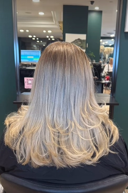 Blonde Root Melt Balayage